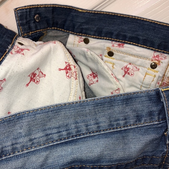 True Religion Shorts! Size 32 😎 - Picture 9 of 9